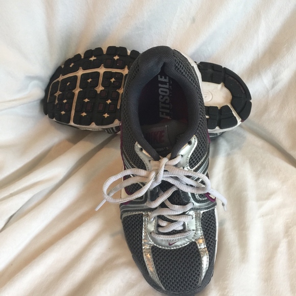 Nike Air Citius + 3 running shoes Sz 5 - Picture 5 of 6